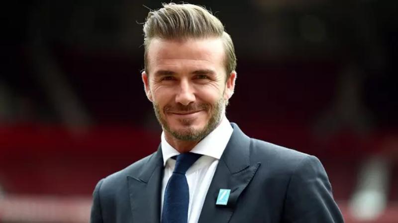 Tiểu sử David Beckham về sự nghiệp thi đấu chuyên nghiệp